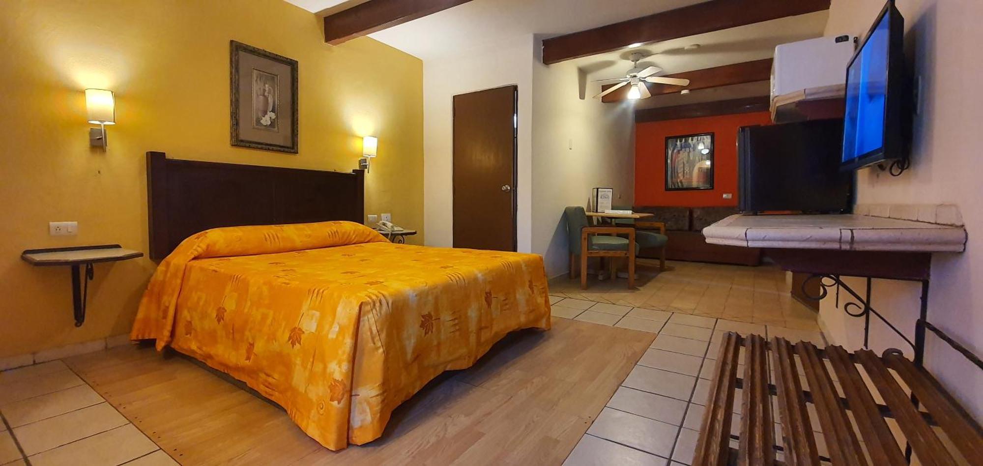 Hotel Suites Kino Hermosillo Exterior photo
