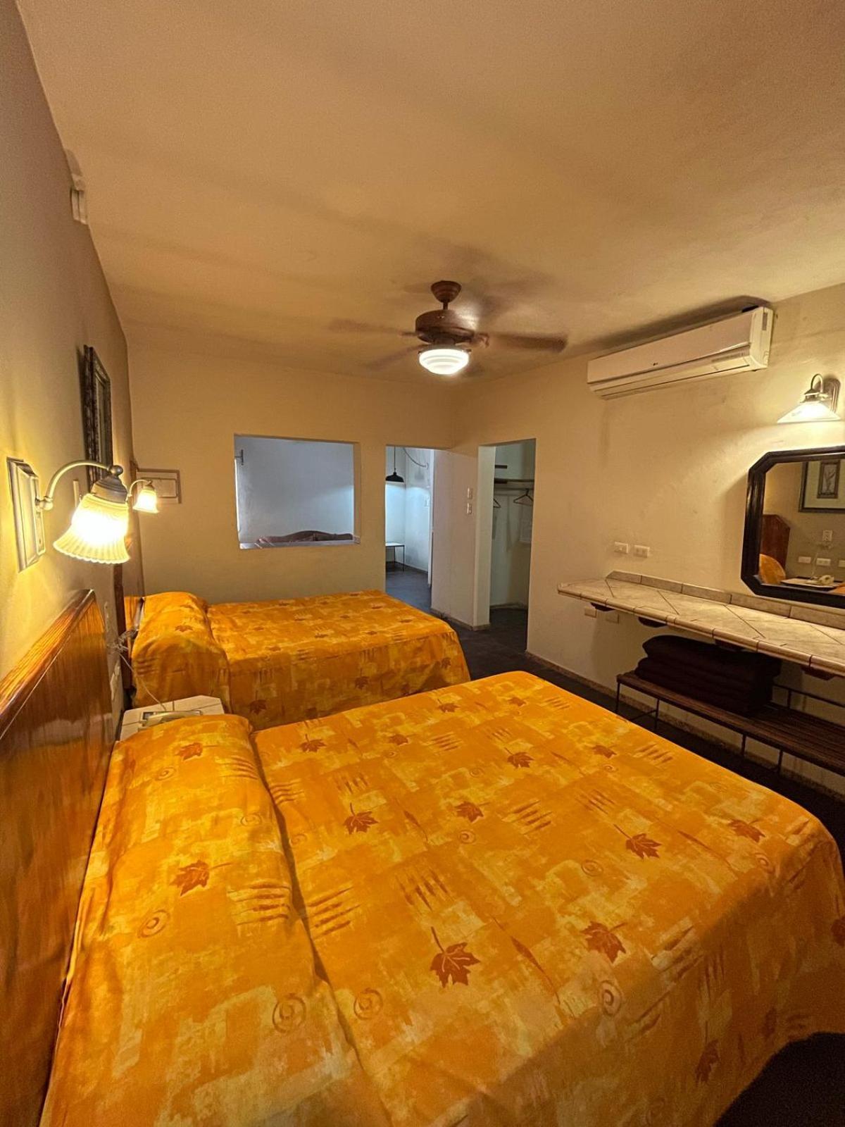 Hotel Suites Kino Hermosillo Exterior photo